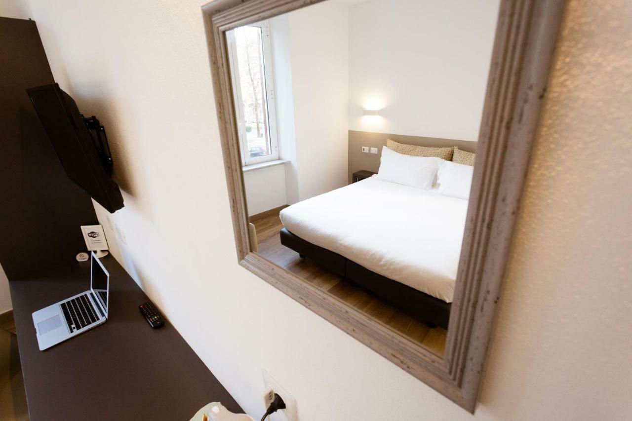 Sarzana'S Rooms Luaran gambar